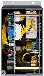 The tightly-packed Bluey 500 module features the same signal path as its rack mount counterpart. Black Lion Audio Bluey 500 Chris Lord-Alge Blue-Stripe 1176 500-series compressor module