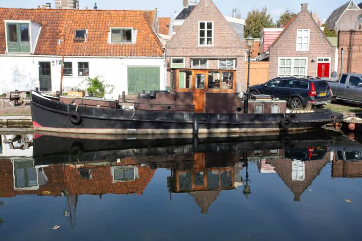 Edam canal boat reflections Amsterdame