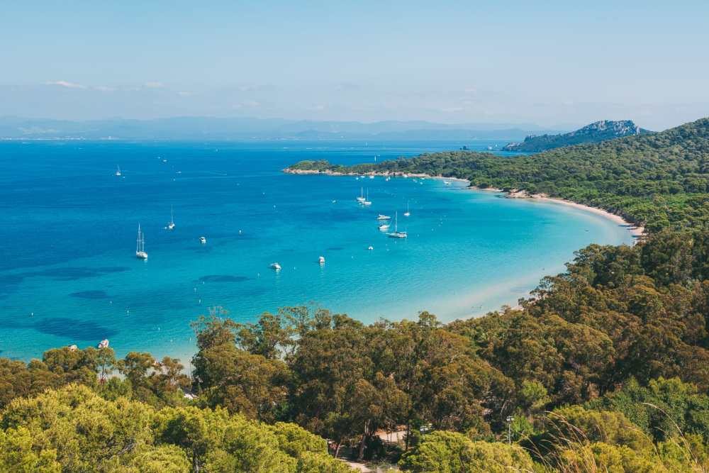 5 Surprisingly Tropical Islands To Visit In Europe (4)